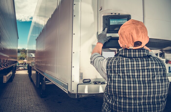Custom IoT Solution for Automated Truck Temperature Control