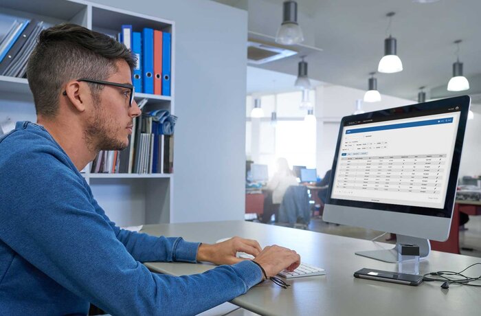 Web-Based Software for Fleet Claim Management Automation