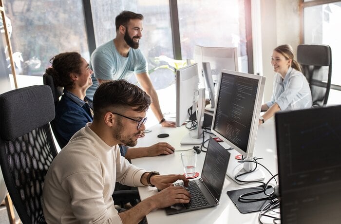 Fast Review and Evolution of Operations Management Software for Cyber Graphics