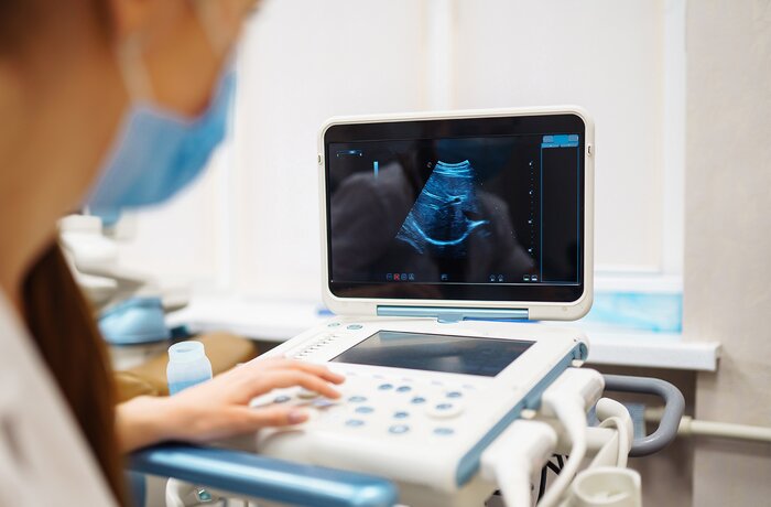 تطوير الواجهة الخلفية لوحدة برمجية لإصدار وتبادل ملفات DICOM لصالح شركة RIVANNA