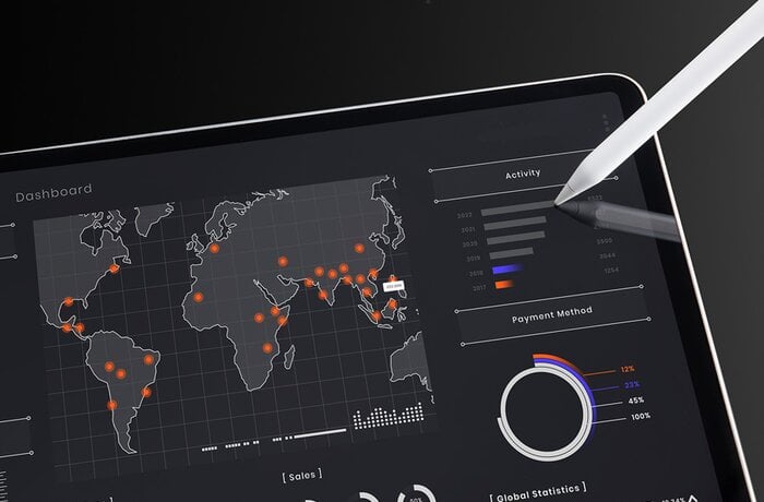 Compliant BI Solution Enabling 30x Faster Reporting and a 30% Decrease in Cloud Costs