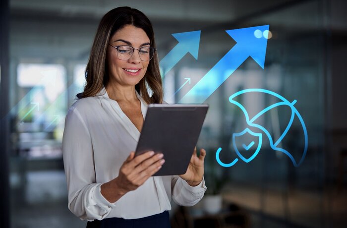 تقديم استشارات تحديث البرمجيات وتنفيذ نموذج أوَّلي يُسرِّع عمليات التأمين حتى 75 مرة