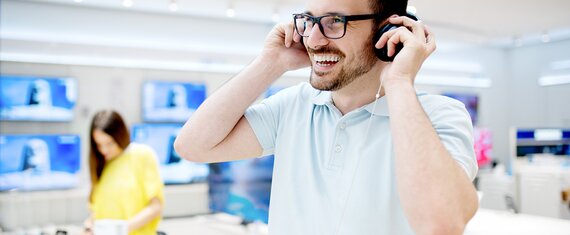 Kiosk Software for In-Store Headphone Check